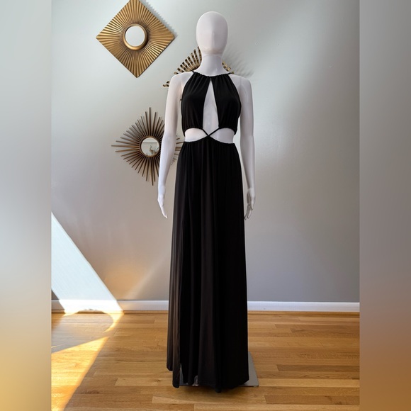 Lulu’s - Sultry Something Black Backless Maxi Dress - Picture 3 of 12